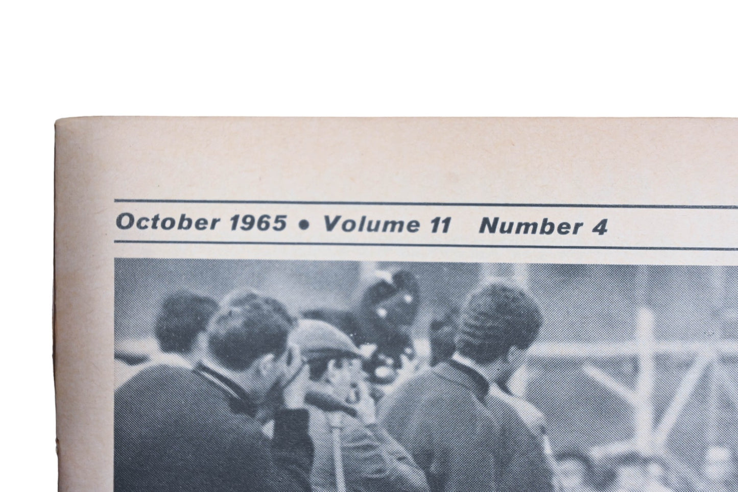 Car And Driver MD038-43 October 1965 Magazine