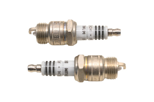 Bosch DR8BPX Platinum Spark Plugs Qty 2 NOS