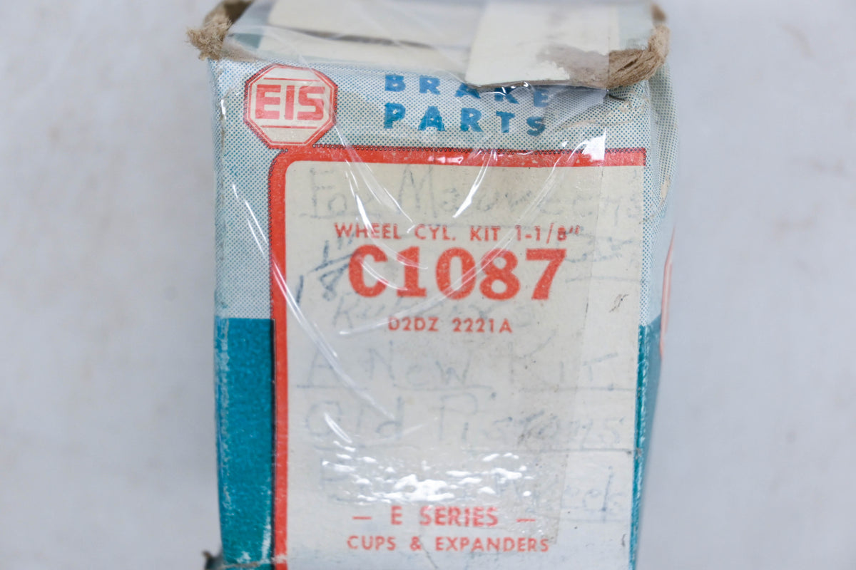 EIS C1087, D2DZ-2221A Wheel Cylinder 1-1/8" Repair Kit NOS