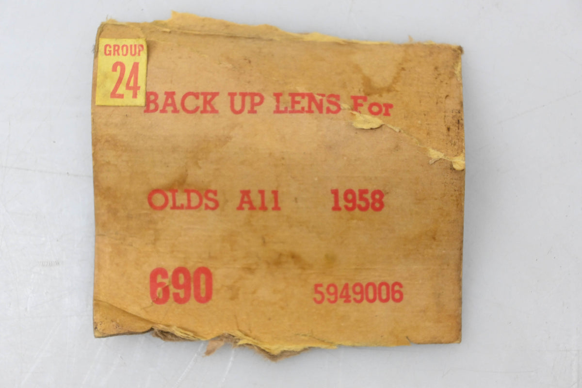 Glo-Brite 690, 5949006 Clear Back-Up Lamp Lens NOS