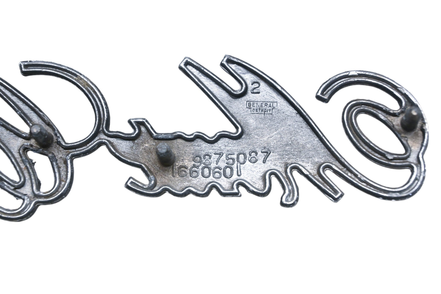 Chevrolet 9875087, 1660601 Monte Carlo Emblem