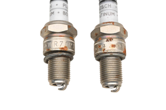 Bosch WR7CPX, 4215 Platinum Spark Plugs Qty 2 NOS