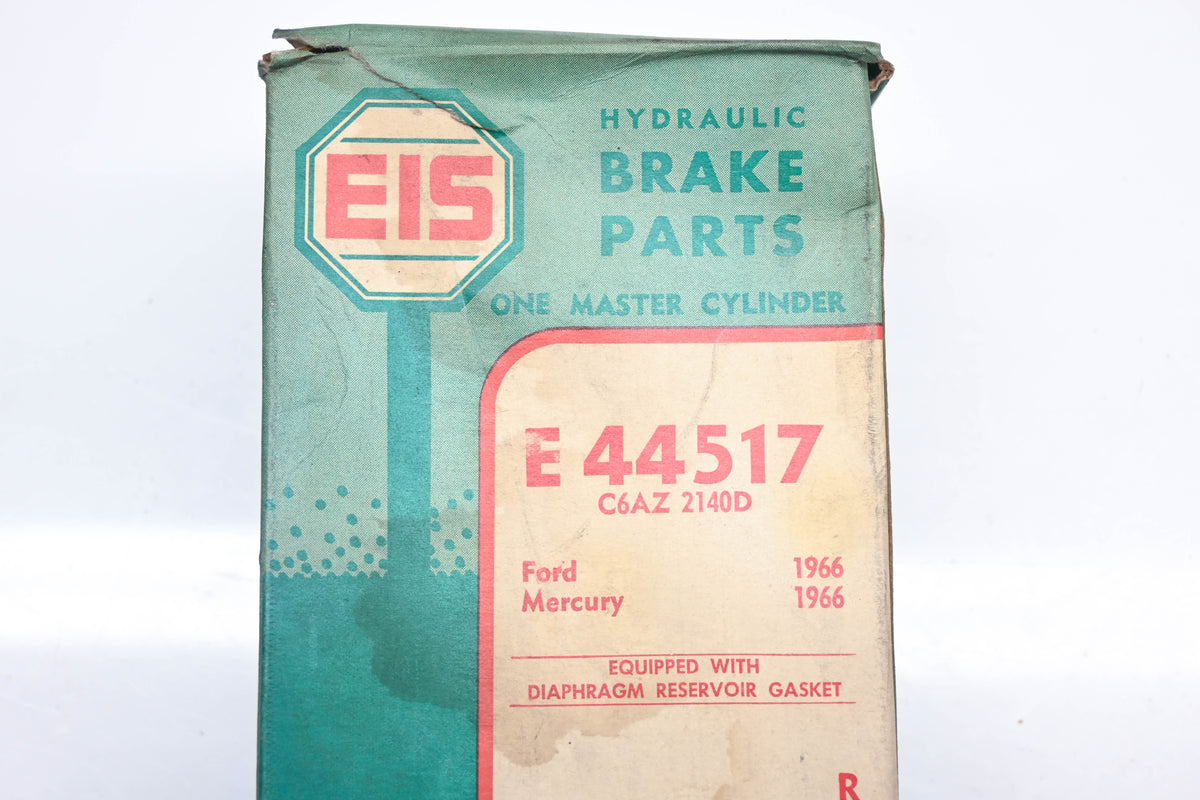 EIS E44517, C6AZ-2140D Brakle Master Cylinder Assembly NOS