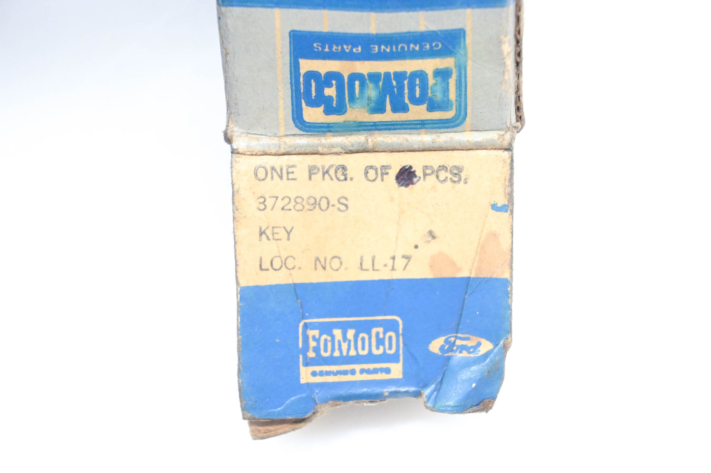 New OEM Ford 372890-S Crankshaft Woodruff Key NOS