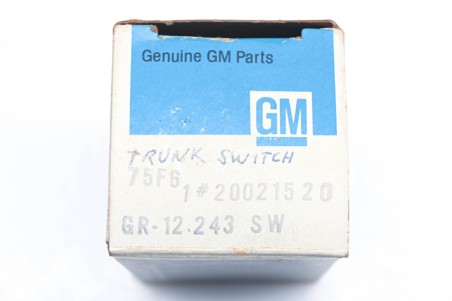 General Motors 20021520 Trunk Pull Down Switch NOS