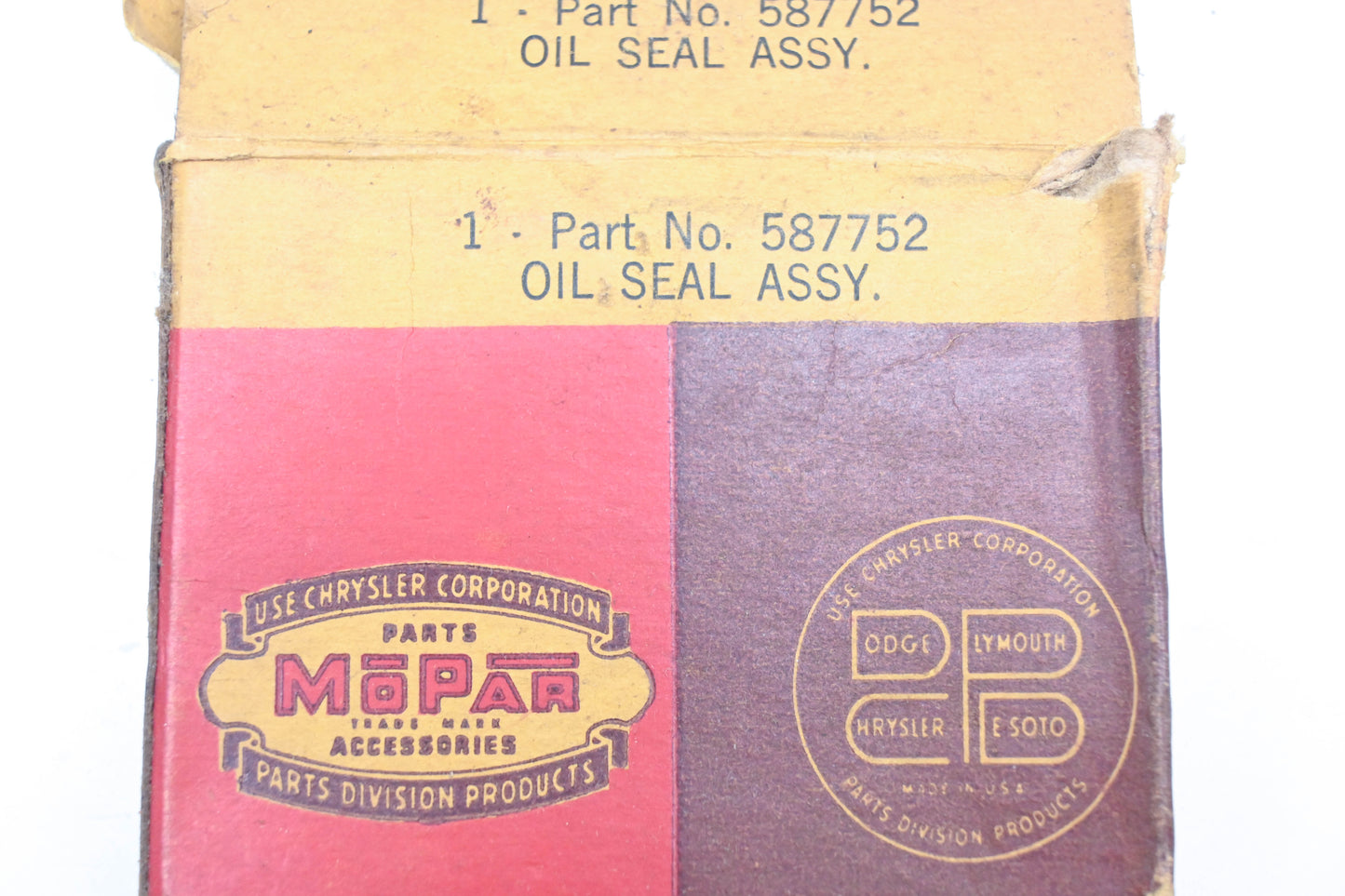 Mopar 587752 Oil Seal NOS
