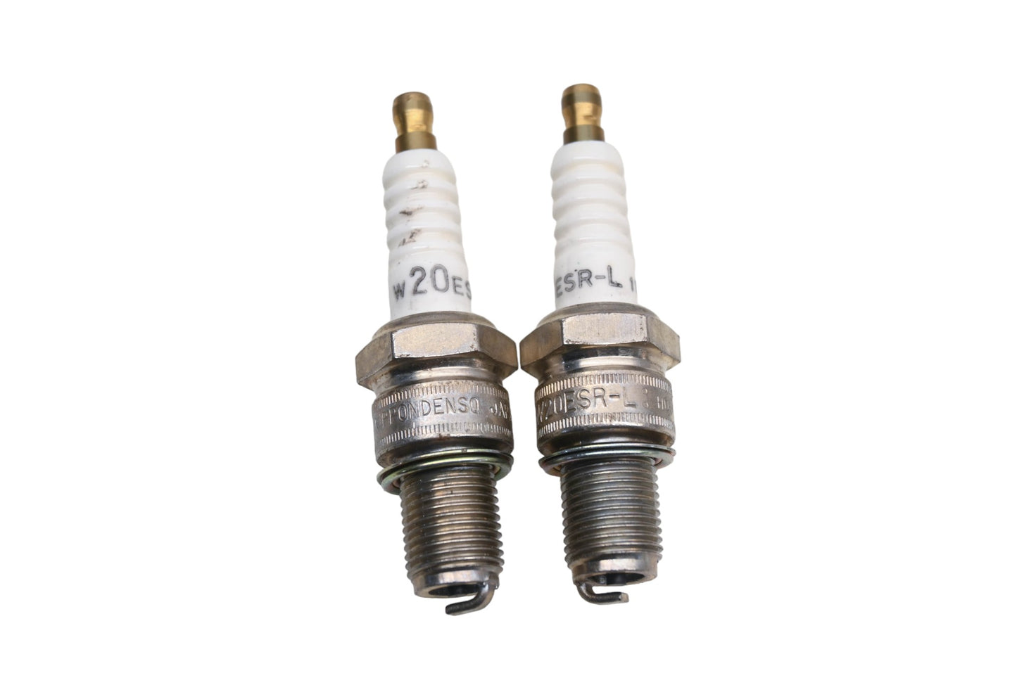 Denso W20ESR-L11 Spark Plugs Qty 2 NOS