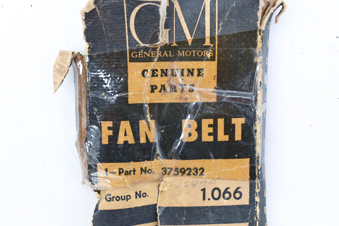 General Motors 3759232 Fan Belt NOS