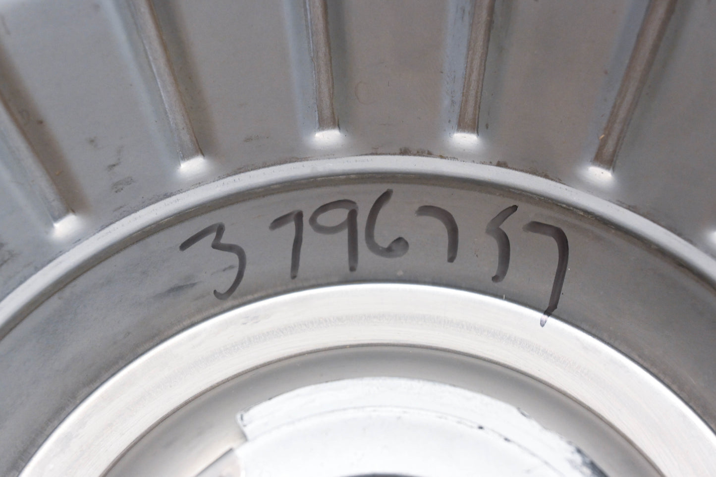 Chevrolet 3796757 13" Hub Cap