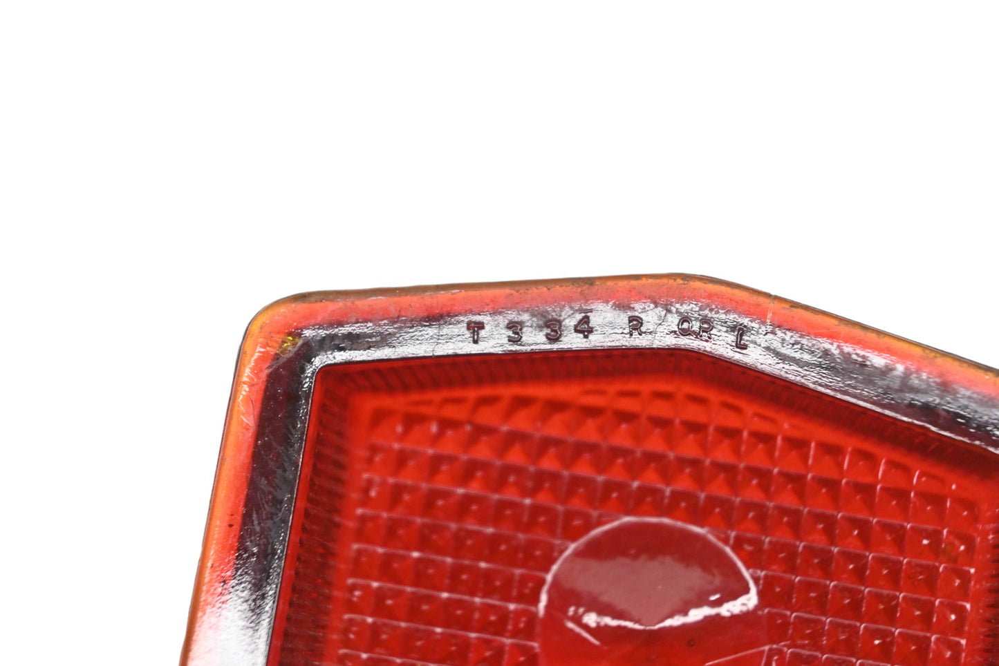 Lynx Eye T-334, 334 Red Glass 3-1/2" x 3" Taillight Lens NOS