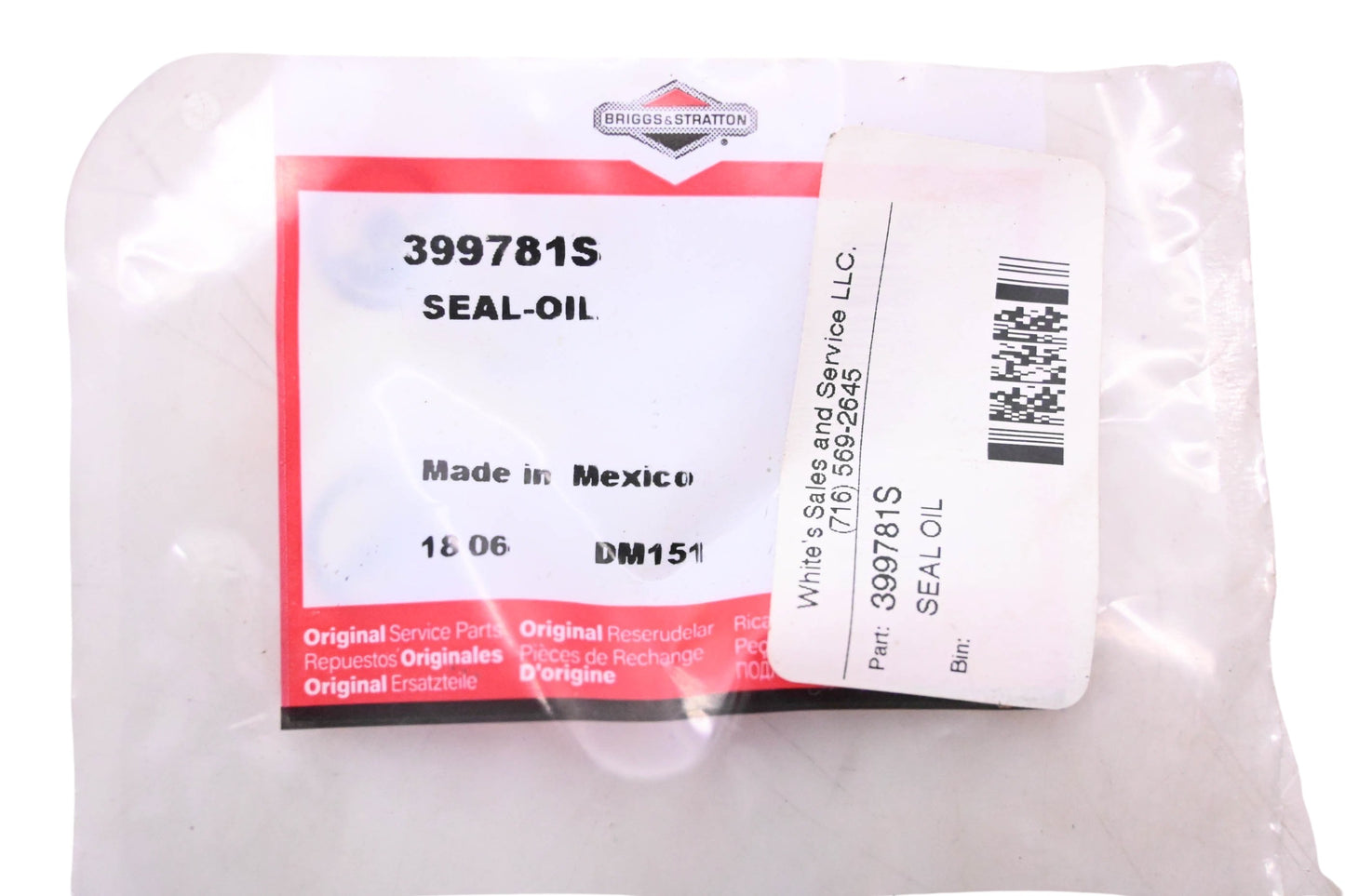 New OEM Briggs & Stratton 399781S Oil Seal NOS
