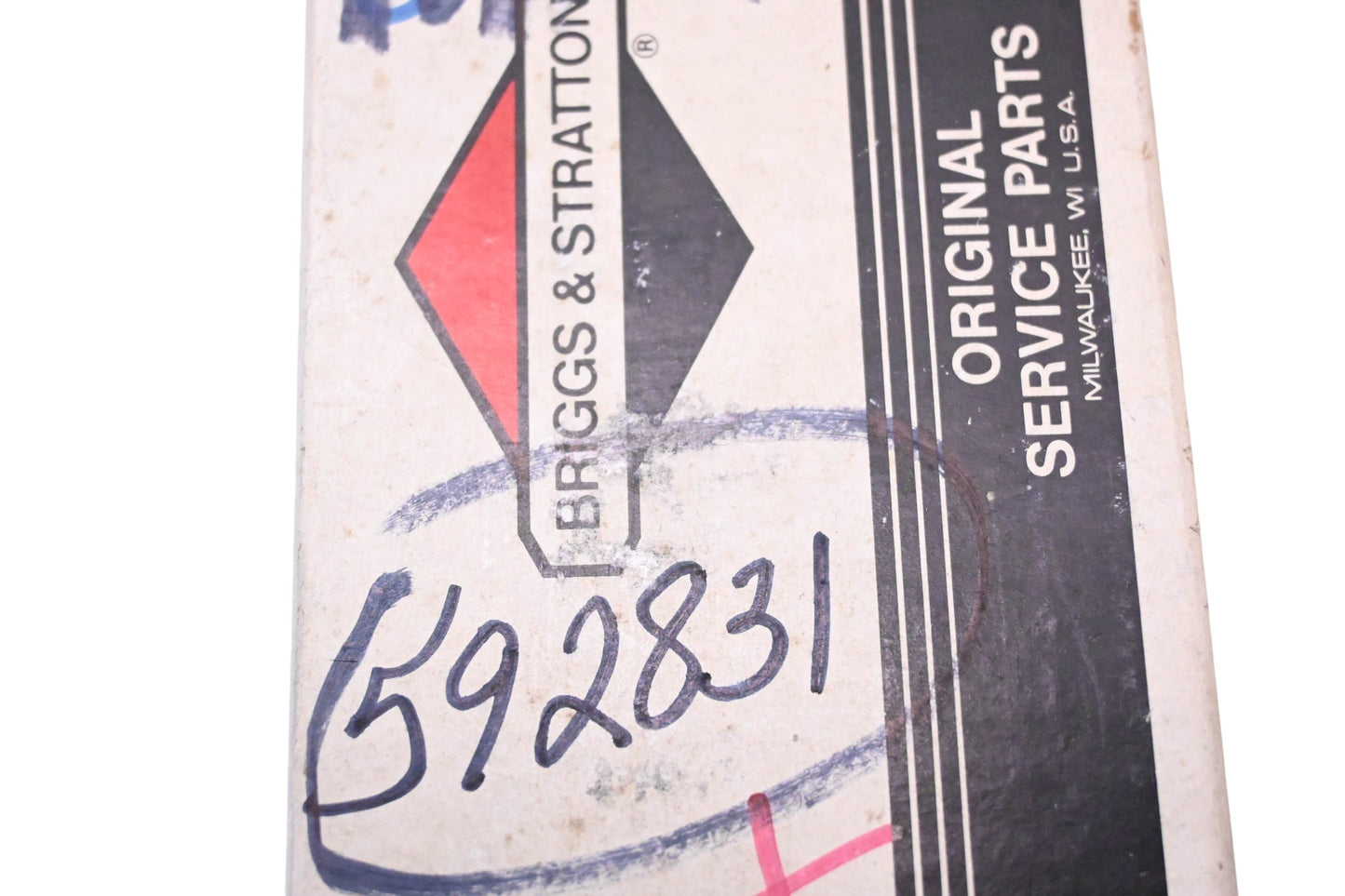 New OEM Briggs & Stratton 592831 Alternator Stator Coil Assembly Kit NOS