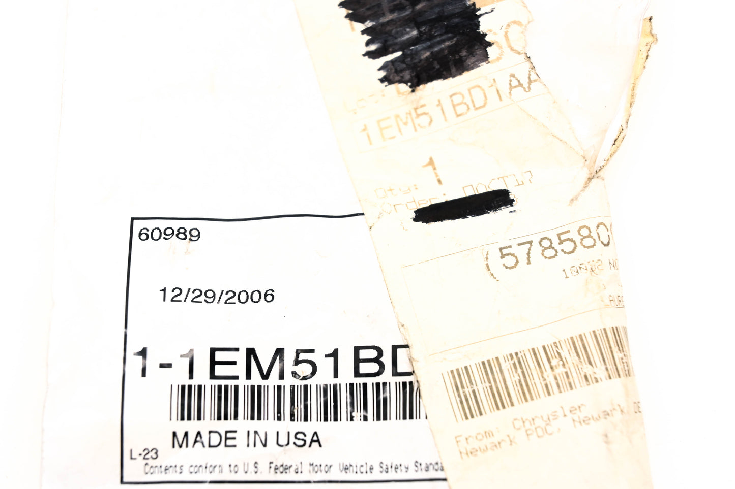 Mopar 1EM51BD1AA Sun Visor Clip NOS