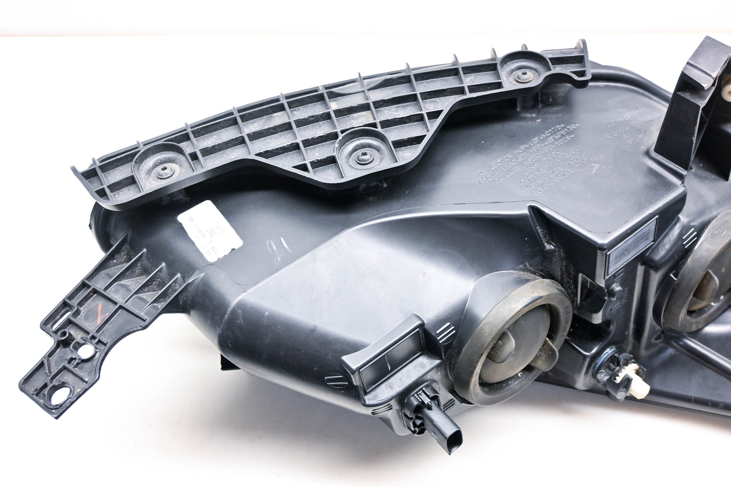 OEM Ford 44ZH-2090-B, CJ54-13W030-A Escape Left Headlight Assembly