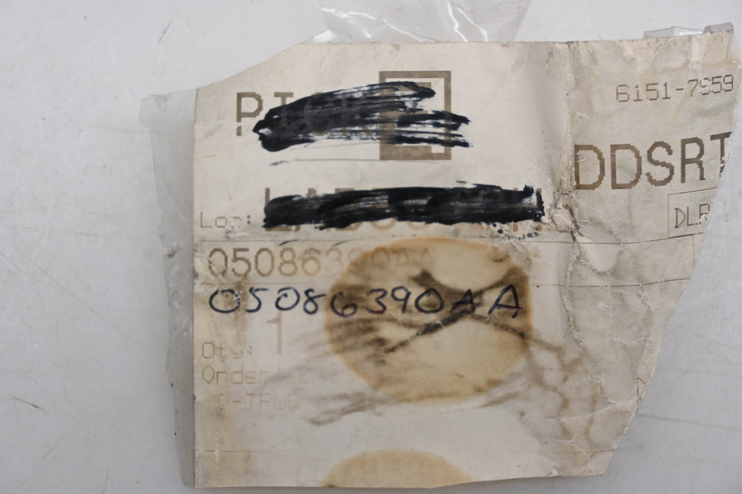 Mopar 05086390AA, 5086390AA Right Liftgate Latch NOS