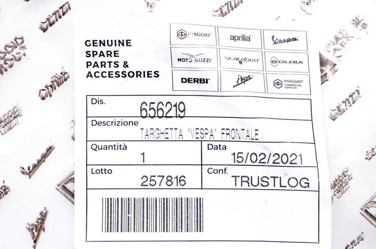 Piaggio 656219, 257816 Front Emblem Vespa NOS