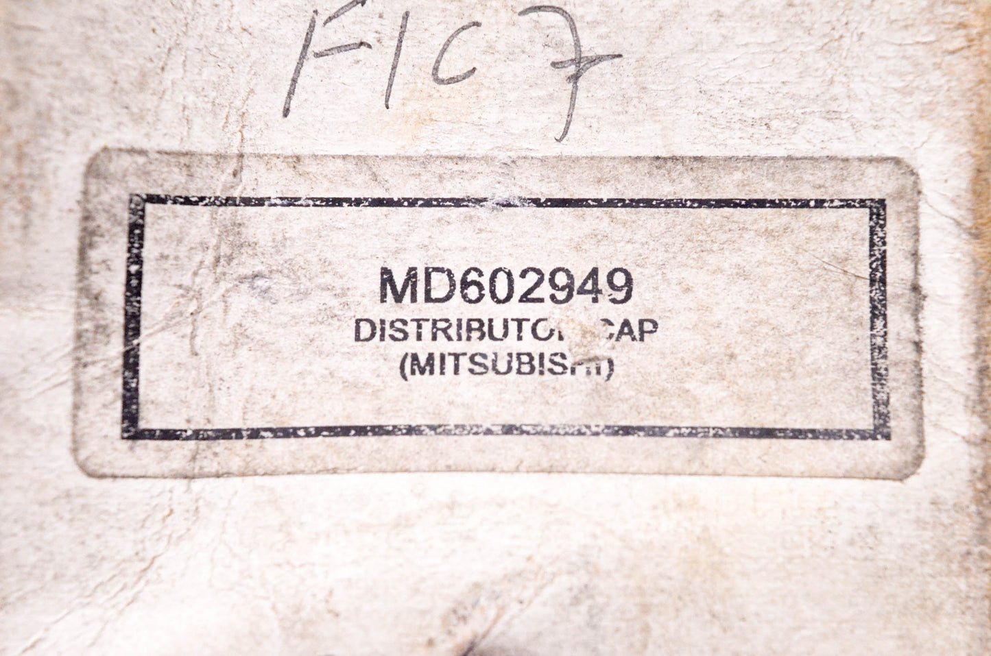 Mitsubishi MD602949 Distributor Cap NOS