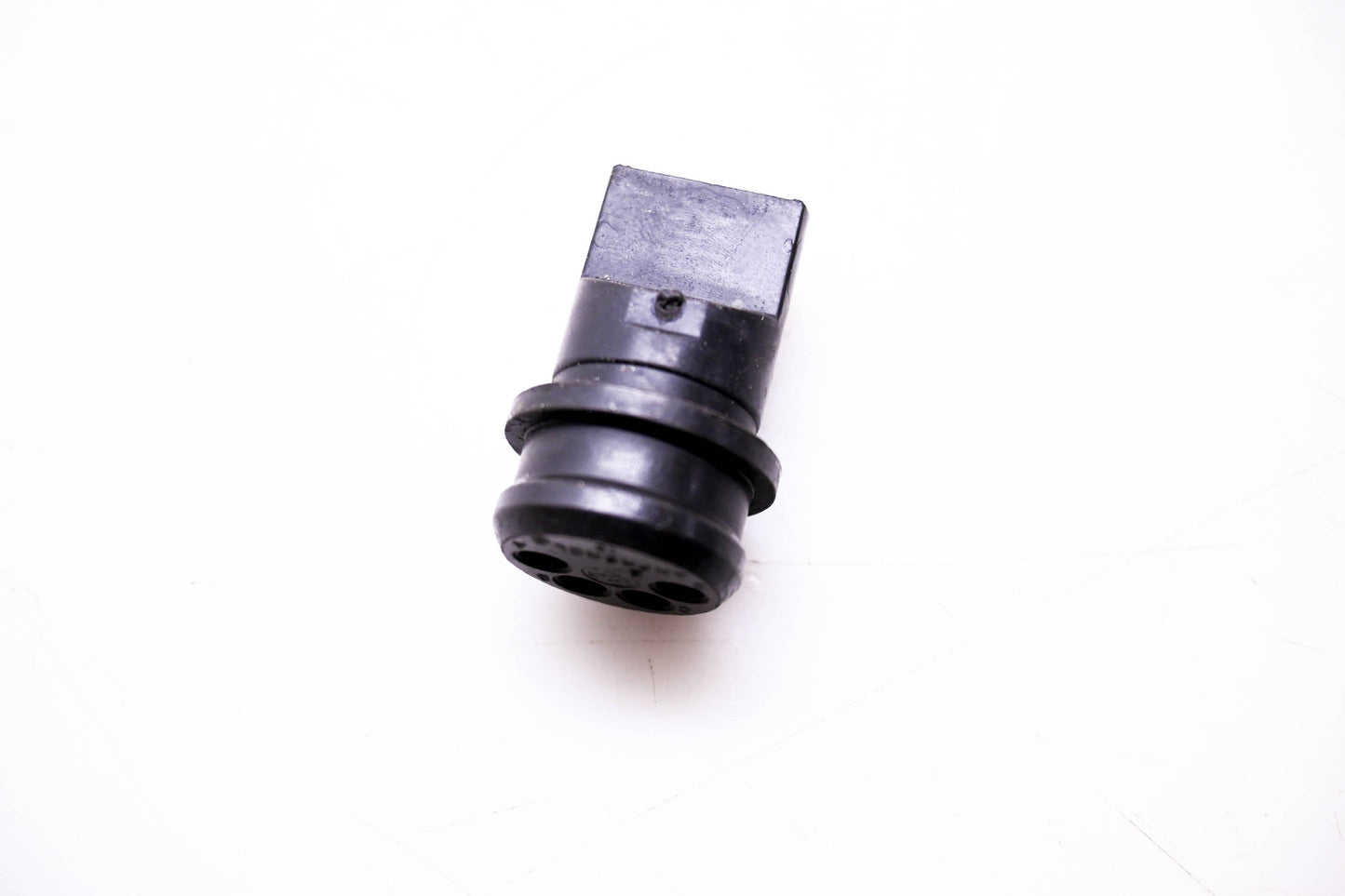 Aftermarket 511464 4-Pin Connector NOS