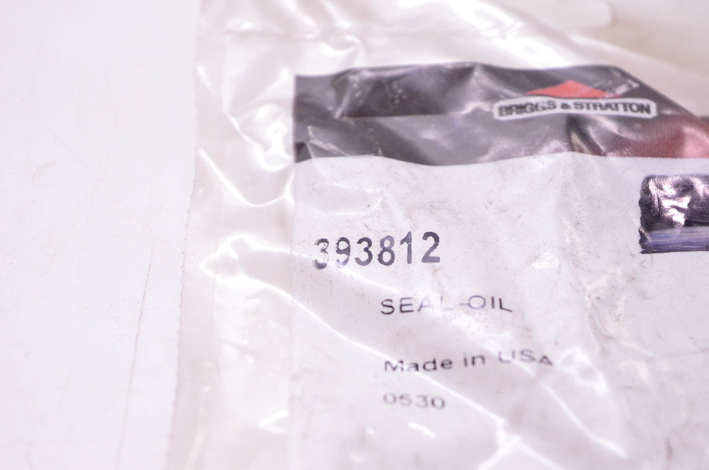 New OEM Briggs & Stratton 393812 Oil Seal NOS