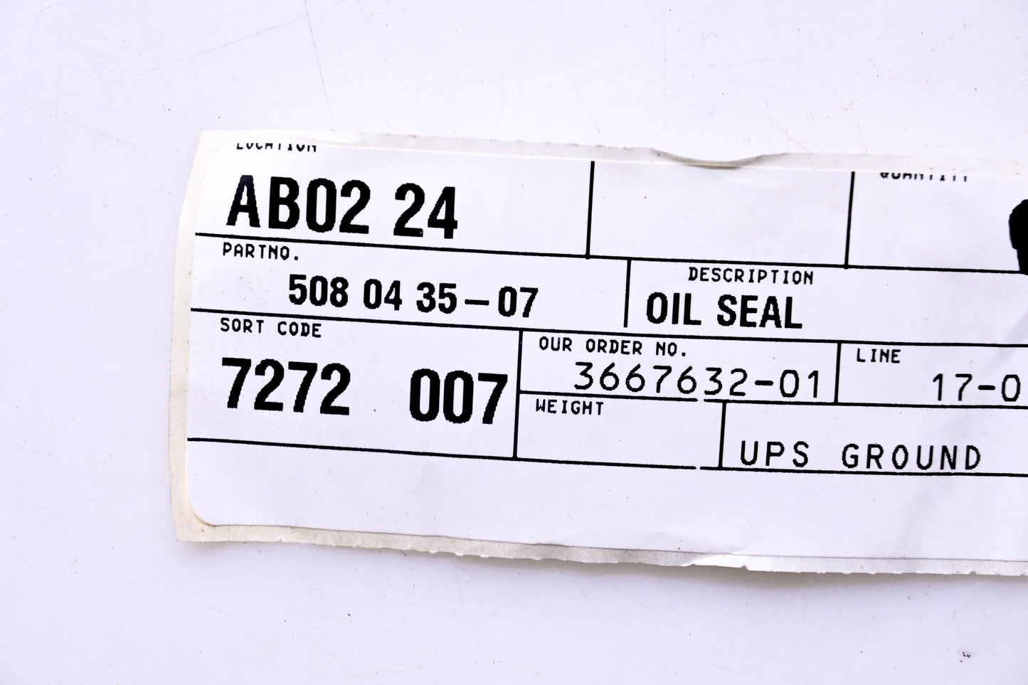 New OEM Husqvarna 508043507, 508 04 35-07 Oil Seals Qty 2 NOS