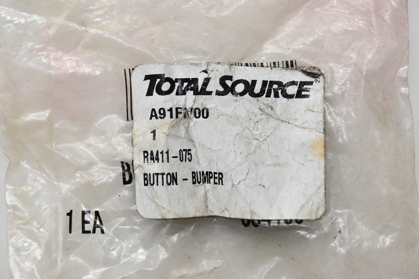 Total Source 411-075, RA411-075 Bumper Button fits Raymond NOS