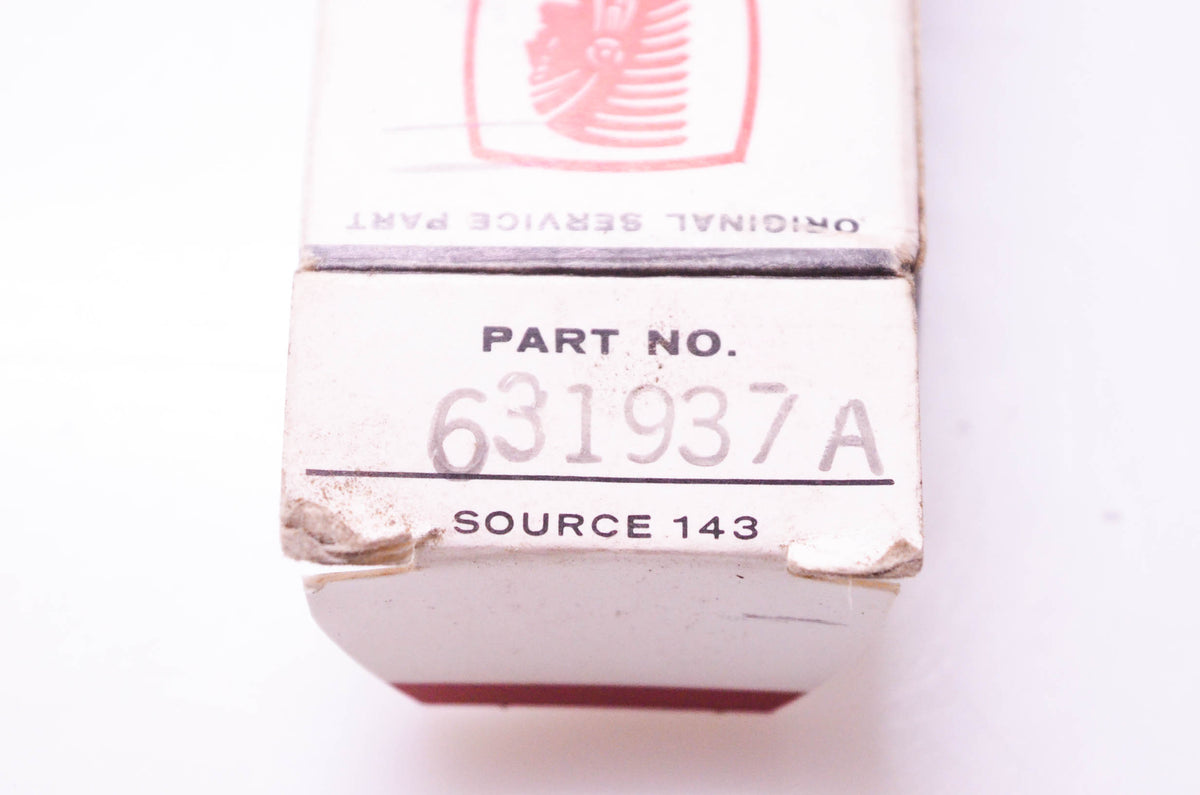 New OEM Tecumseh 631937A Carburetor Bowl Nut NOS