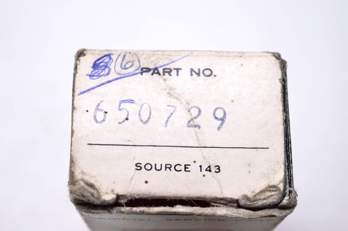 New OEM Tecumseh 650729 Bolt NOS
