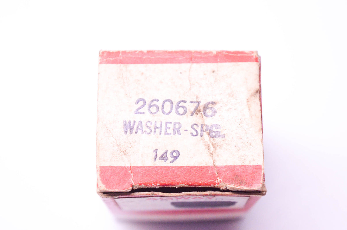 New OEM Briggs & Stratton 260676 Spring Washer NOS