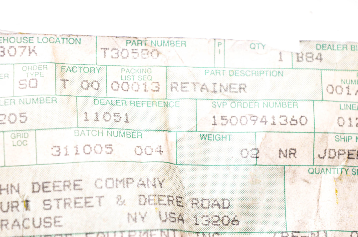New OEM John Deere T30580 Retainer NOS