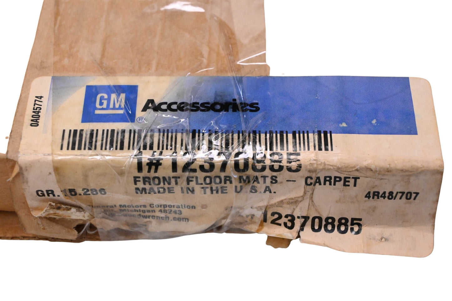 General Motors 12370885 Front Carpet Mat Kit NOS
