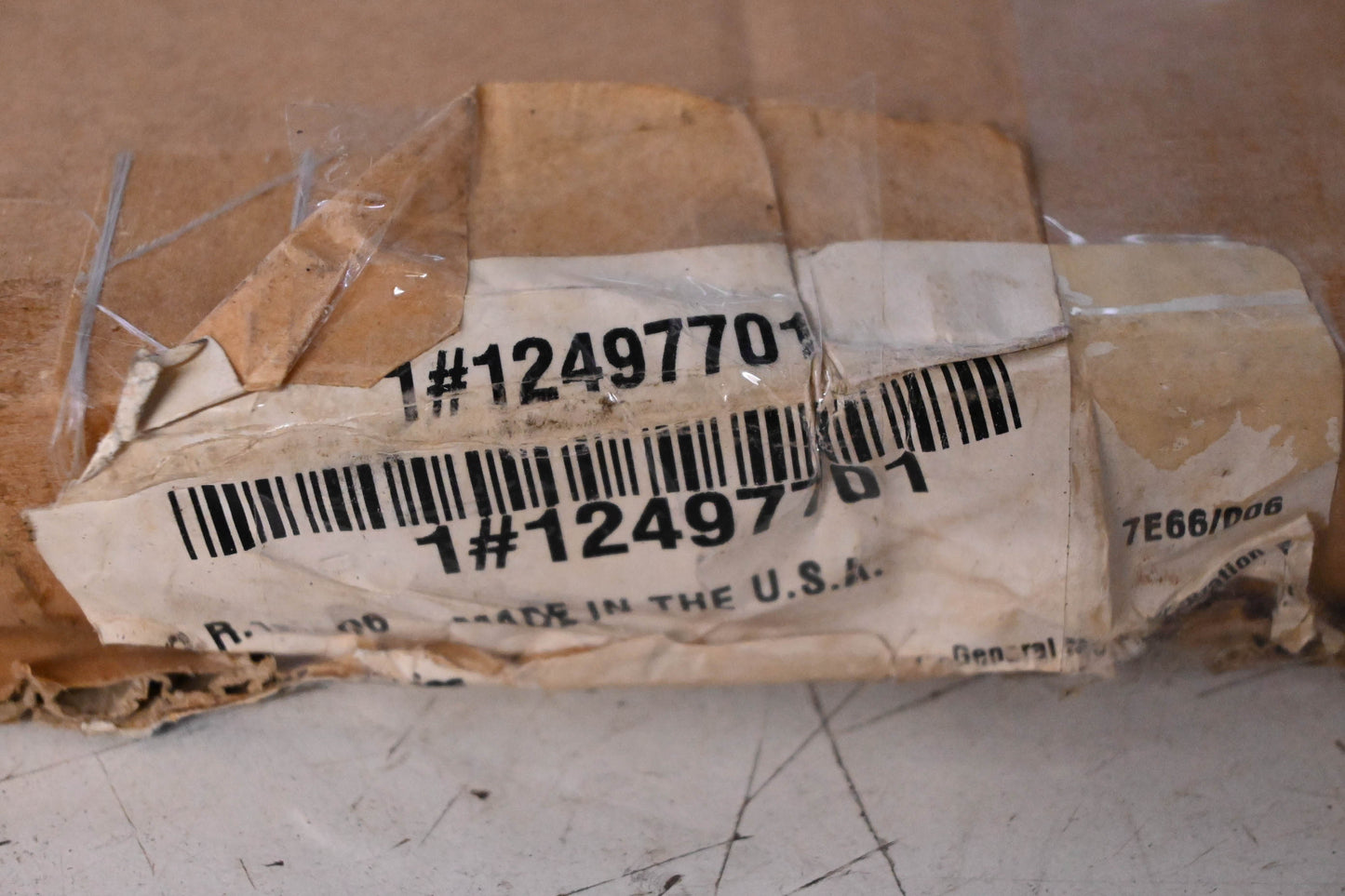 General Motors 12497701 Front Carpet Mat Kit NOS