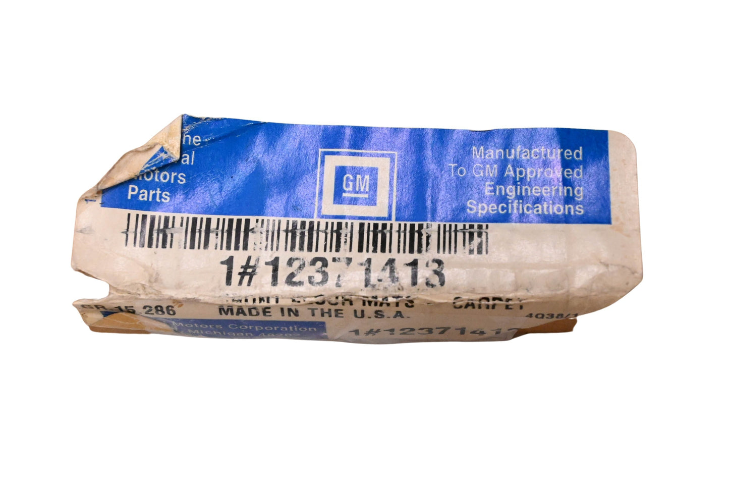 General Motors 12371413 Front Carpet Mat Kit NOS