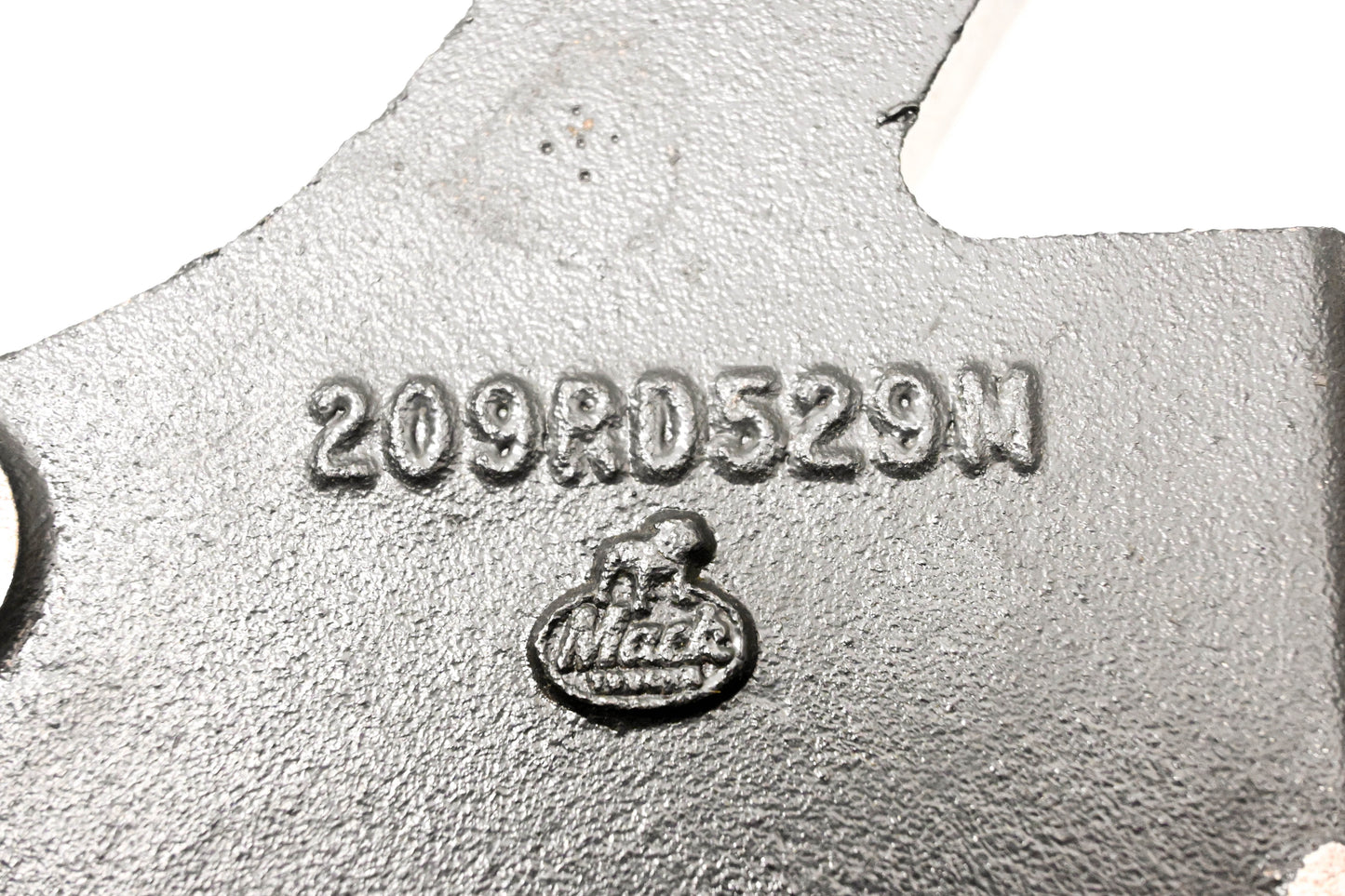 Mack 209RD528M Bracket NOS