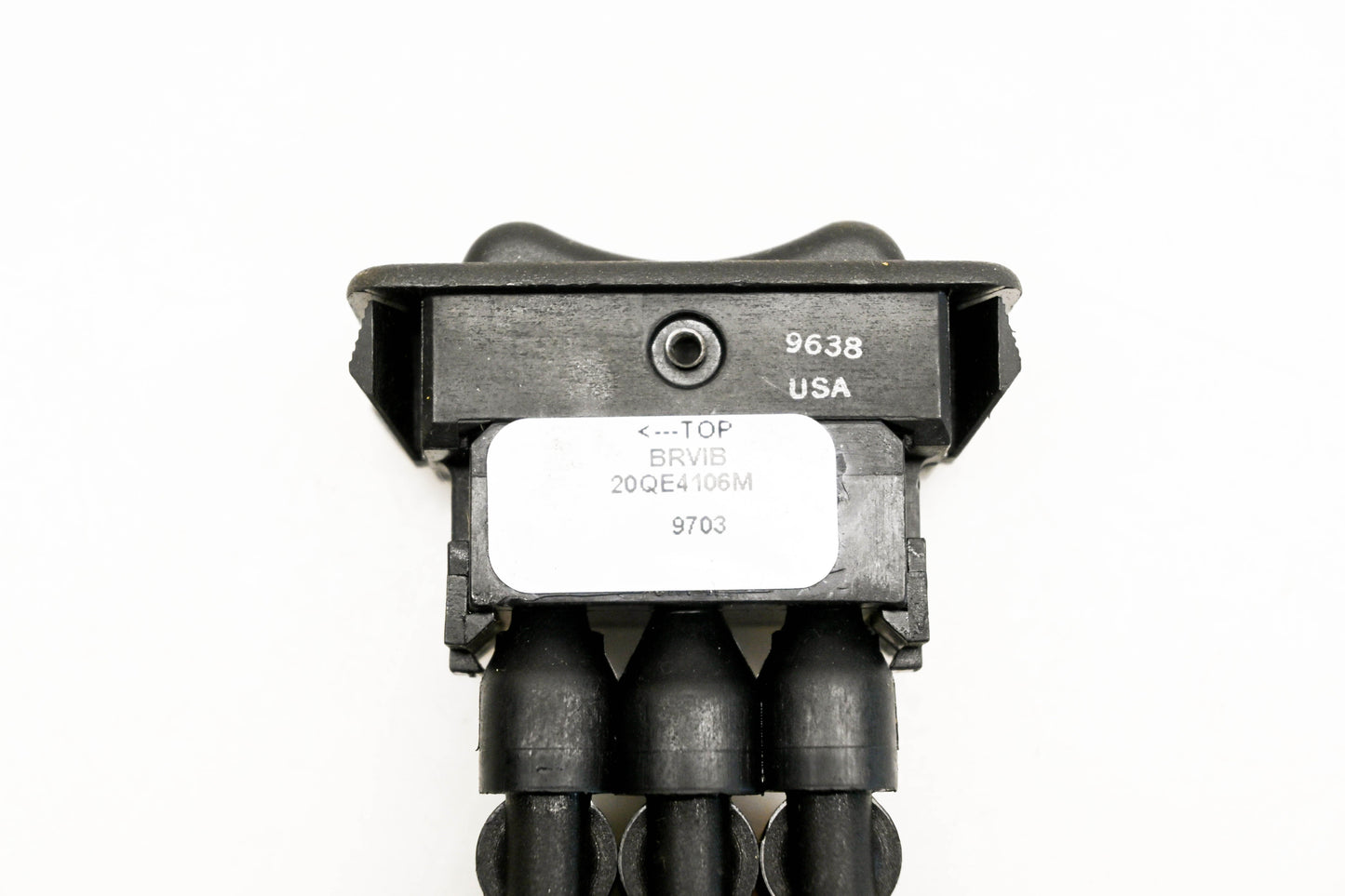 Mack 20QE4106M Switch NOS
