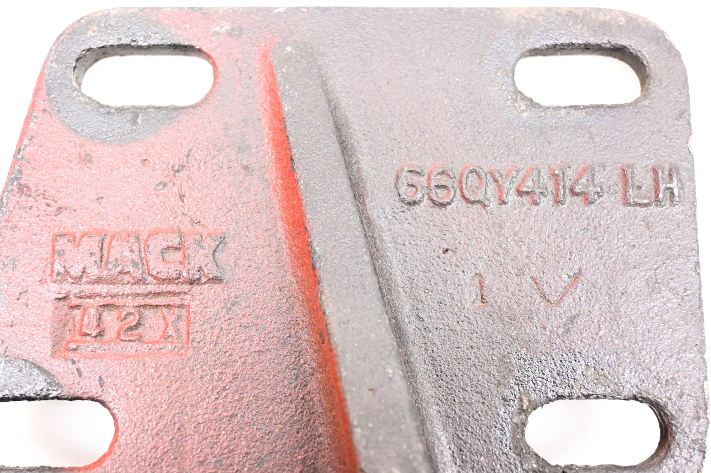 Mack 66QY414 Hood Hinge Bracket