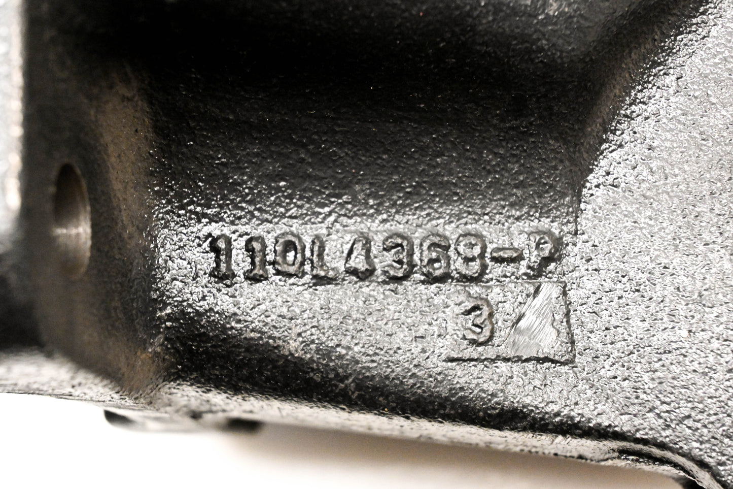 Mack 11QL4368P3 Bracket NOS