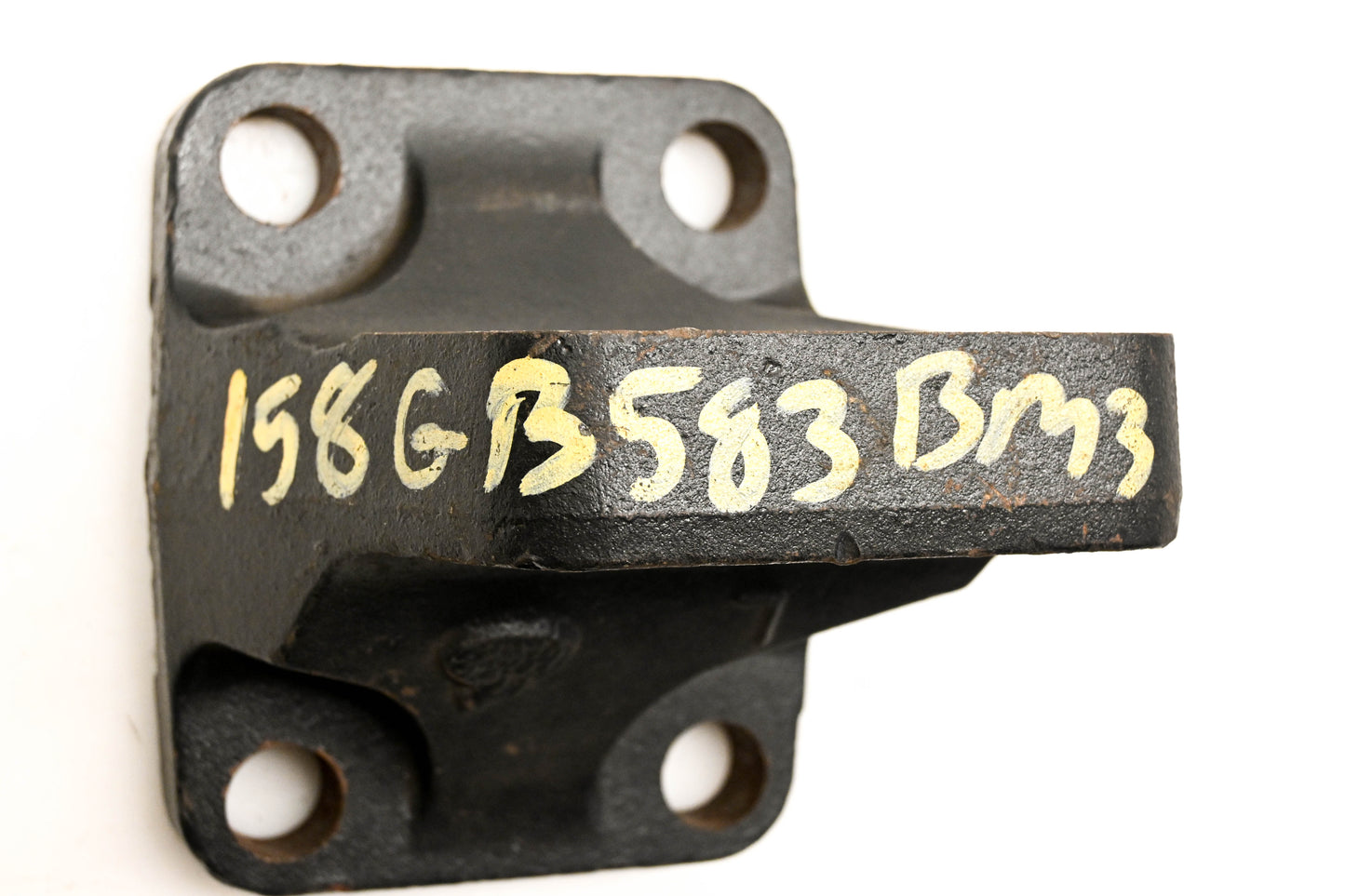 Mack 158GB583BM3 Engine Mount Bracket LH NOS