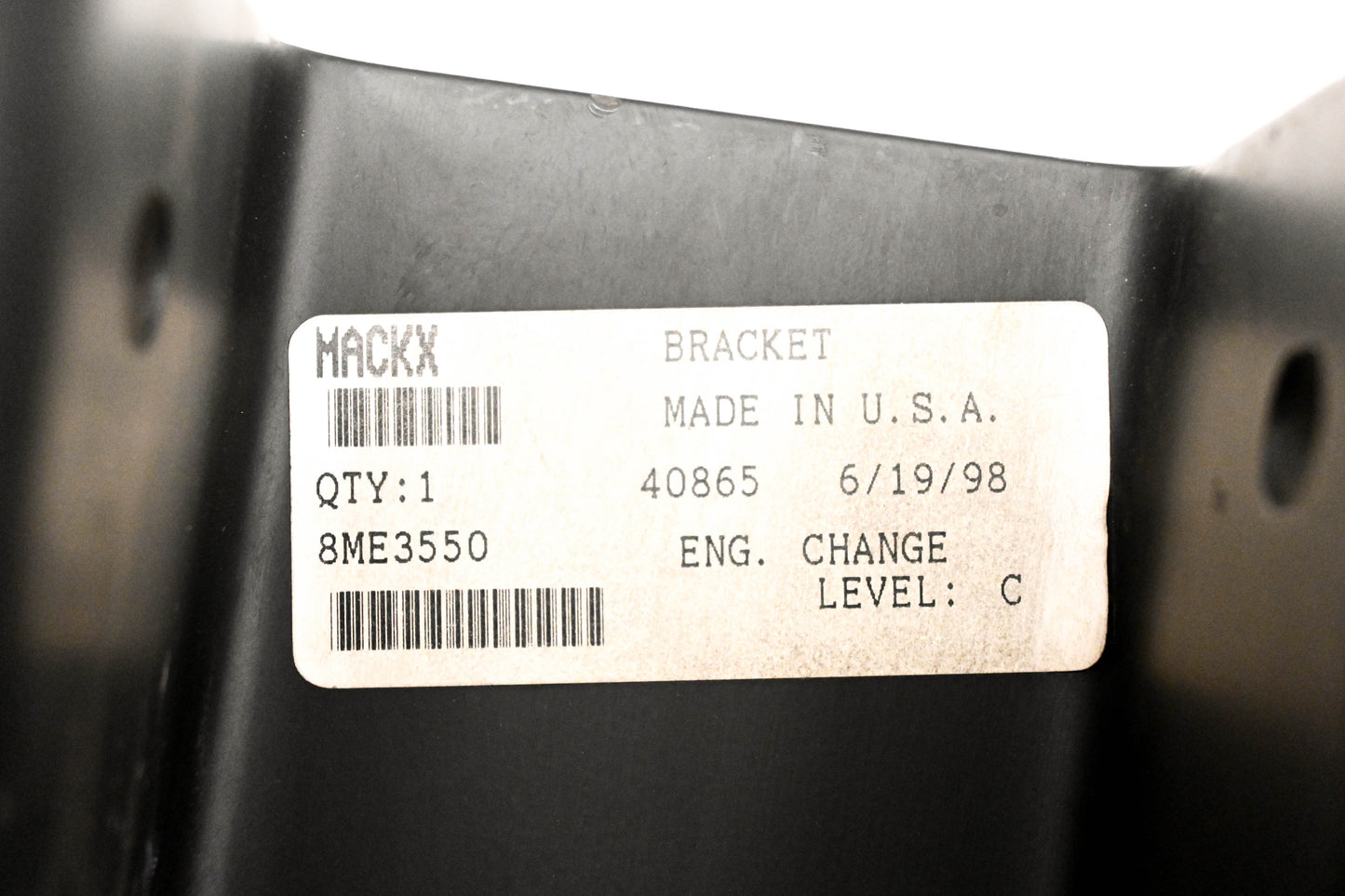 Mack 8ME3550 Bracket NOS
