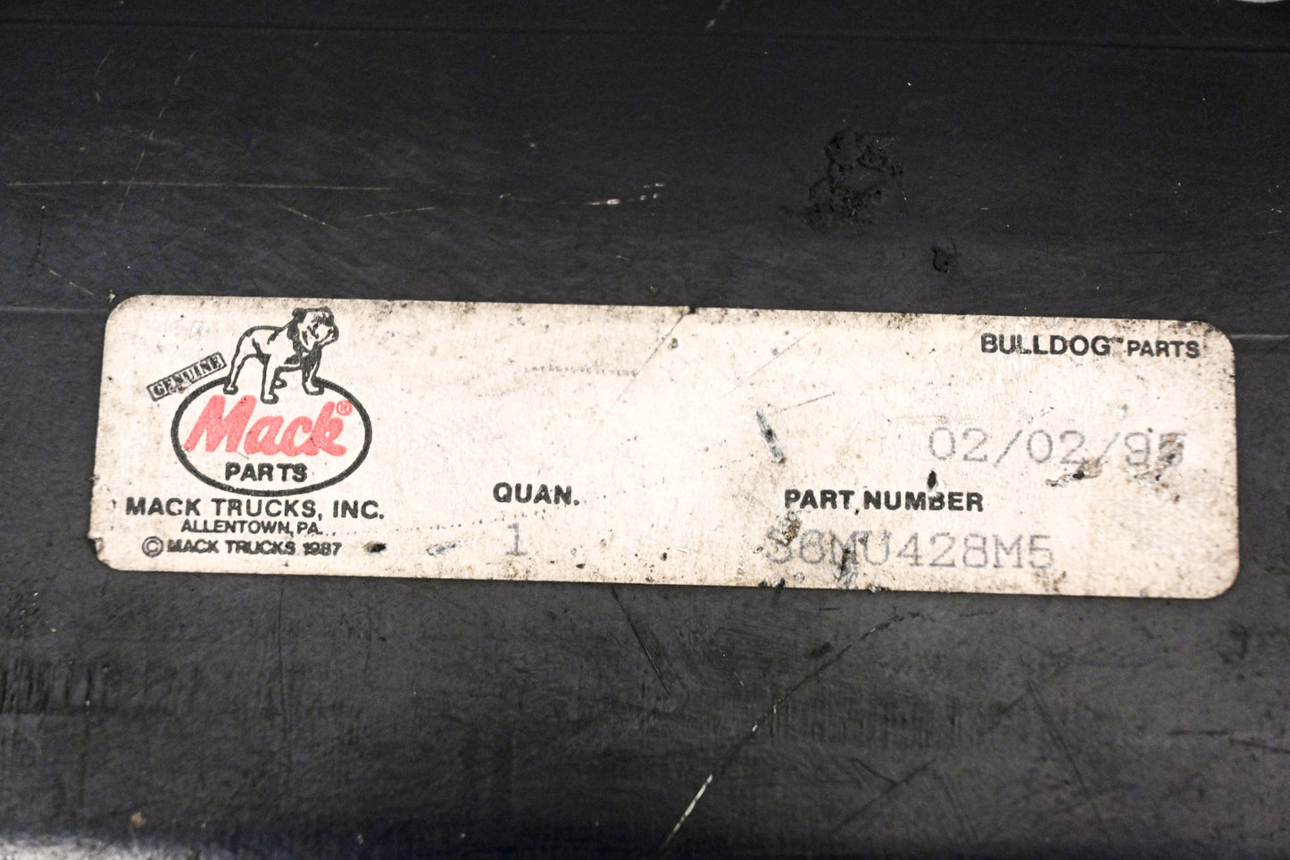 Mack 36MU428M5 Bracket NOS