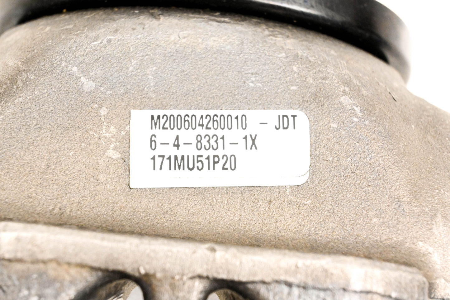 Mack 171MU51P20, M200604260010, 6-4-8331-1X Half Round Yoke NOS