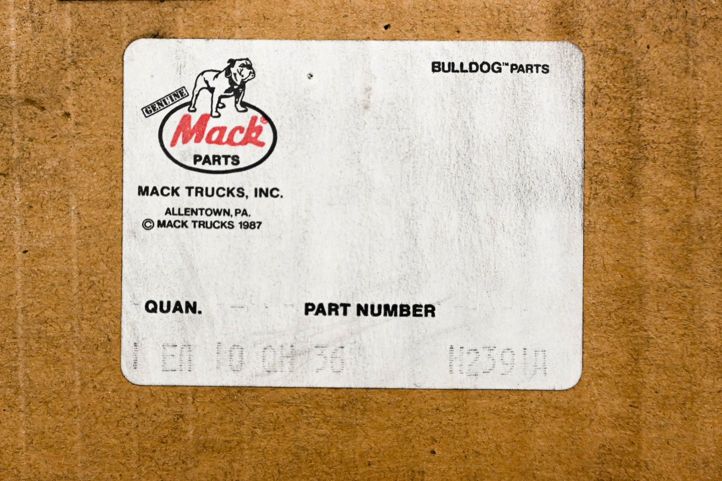 Mack 10QH36 Tie Rod End Assembly NOS