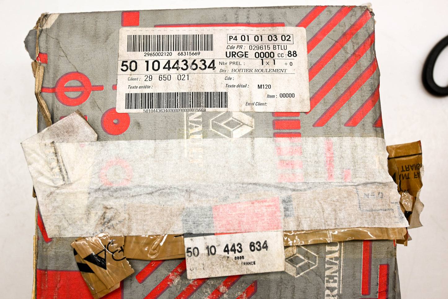 Mack 4103-5010443634, 5010443634 Renault Bearing Carrier Casing NOS