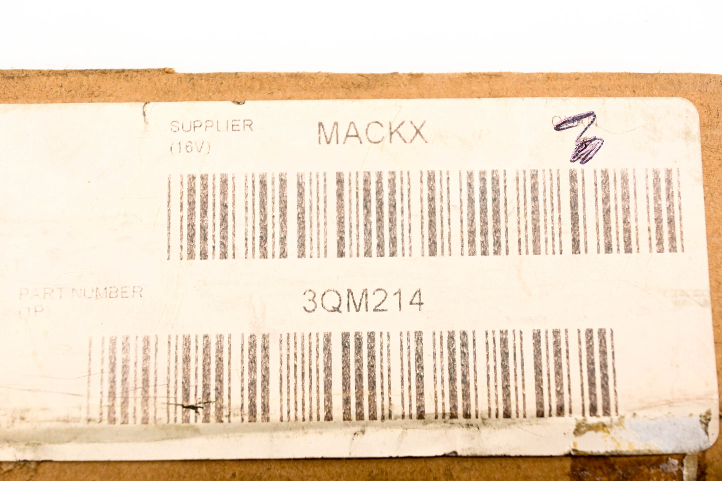 Mack 3QM214 Rubber Hold Down Latch NOS