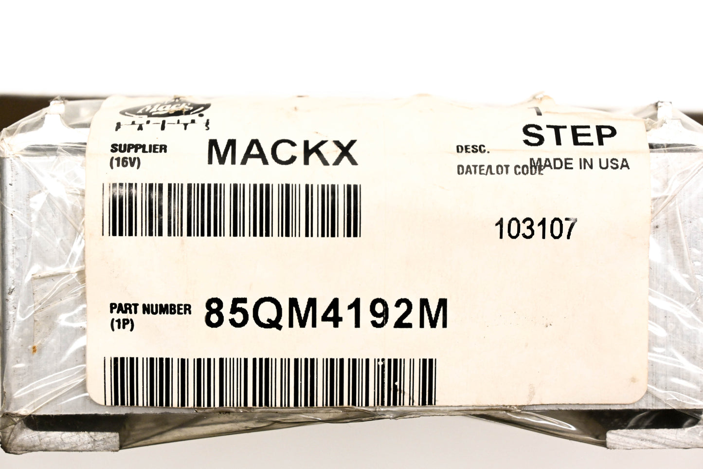 Mack 85QM4192M, 2516651 Side Step 4-5/8"x10" NOS