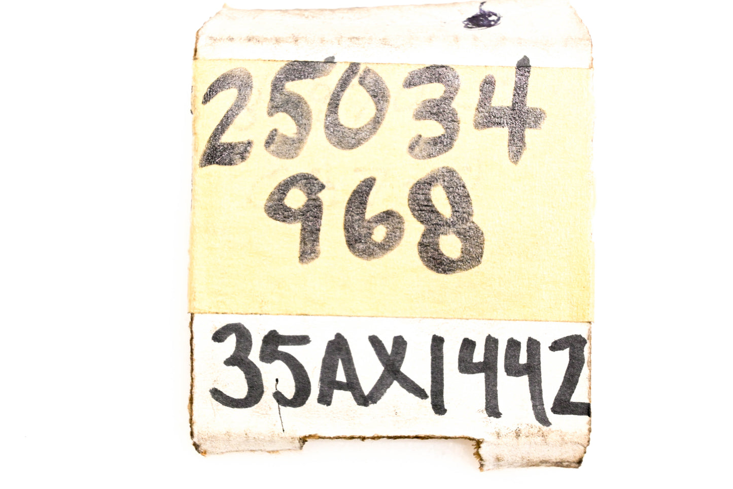 Mack 25034968, 35AX1442 Spacer NOS