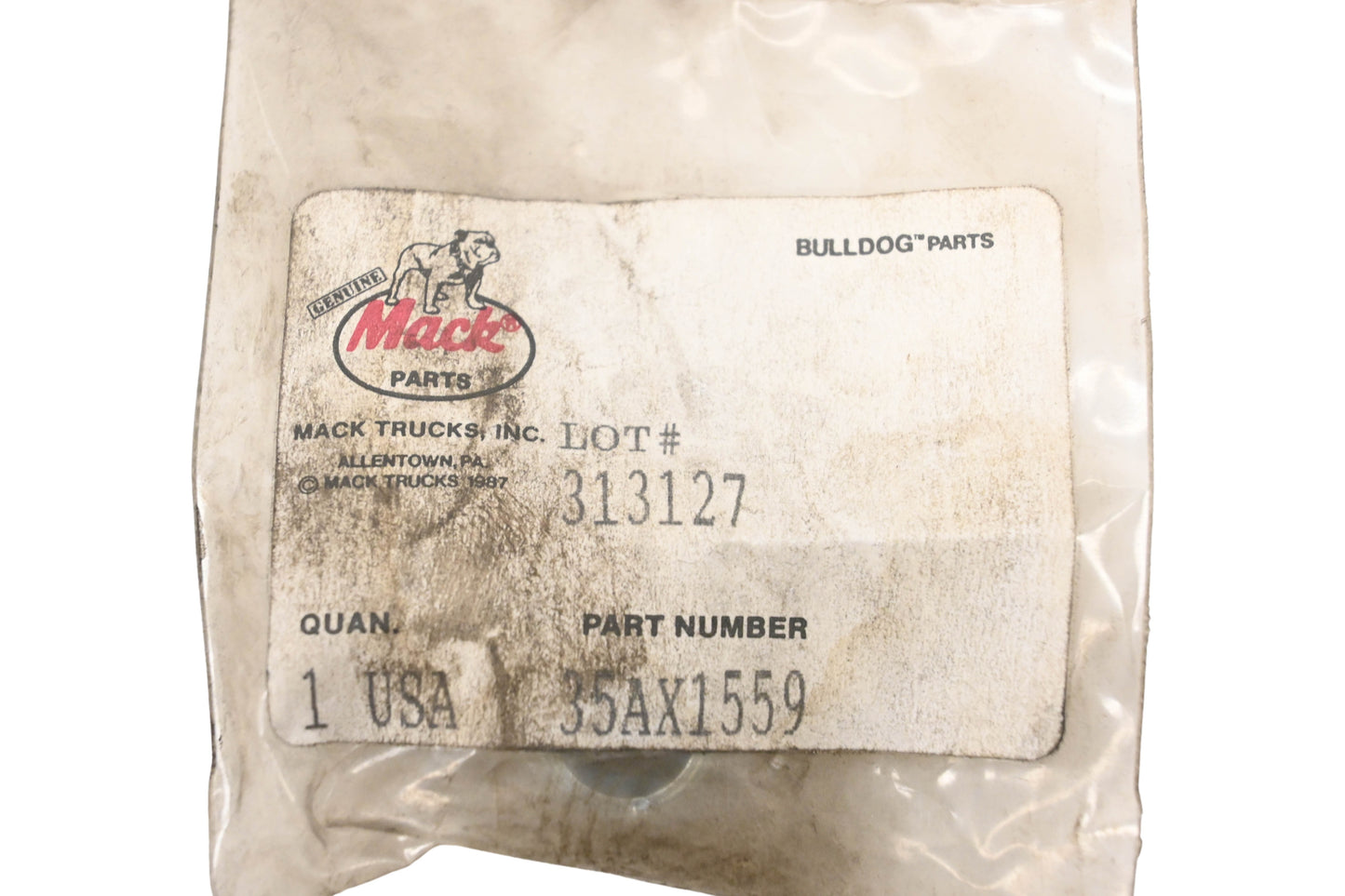 Mack 35AX1559 Washer Spacer NOS