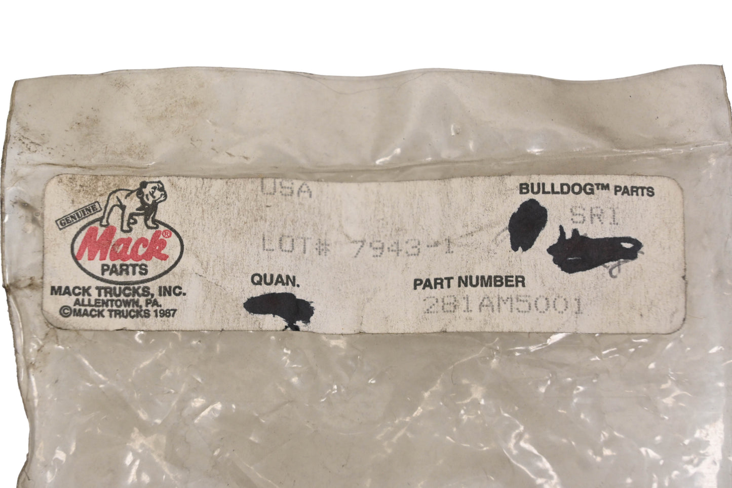 Mack 281AM5001 Plastic Washers Qty 2 NOS