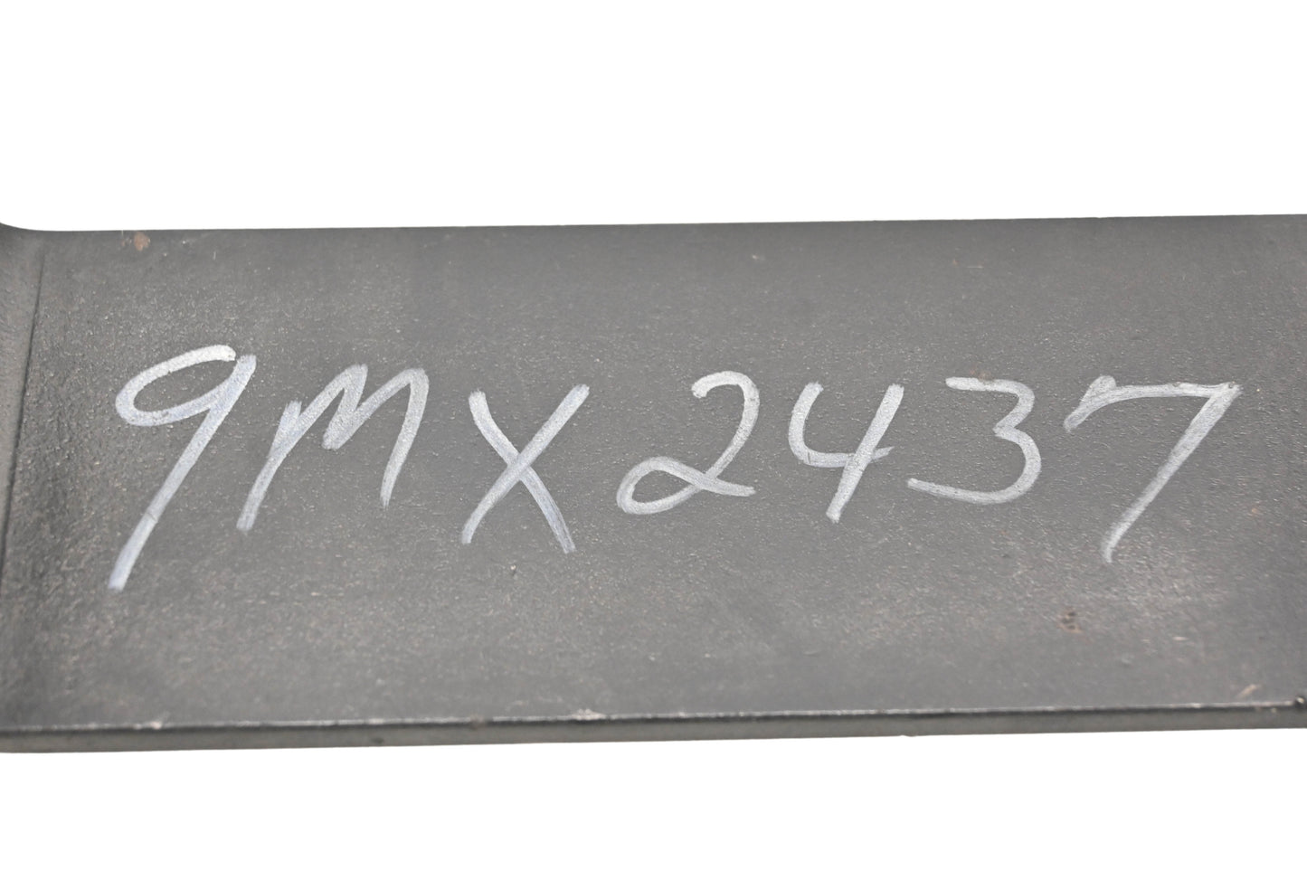 Mack 9MX2437 Bracket NOS