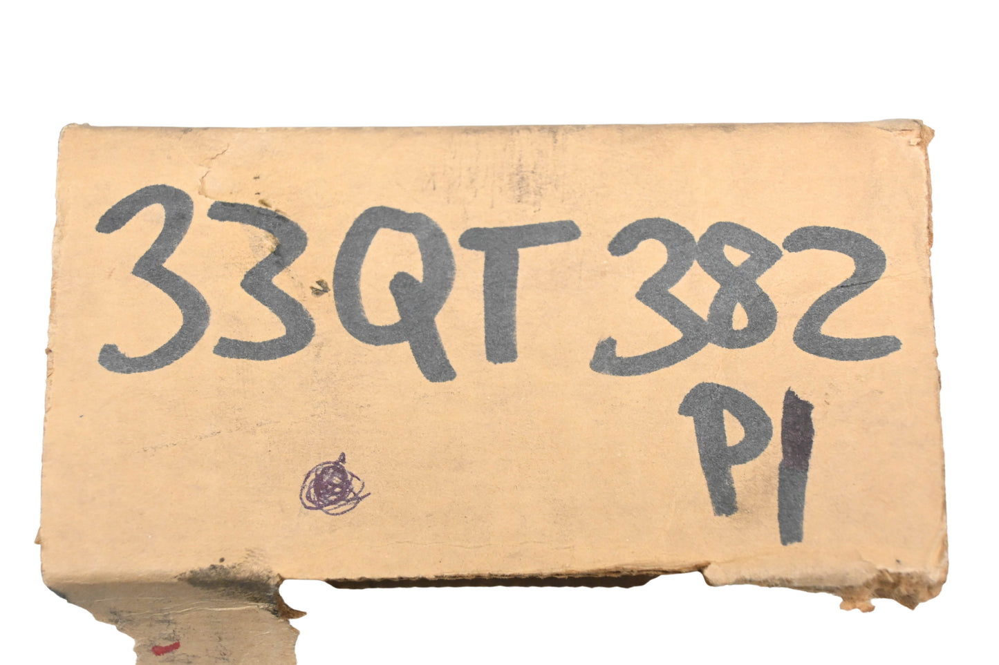 Mack 33QT382P1 Pivot NOS