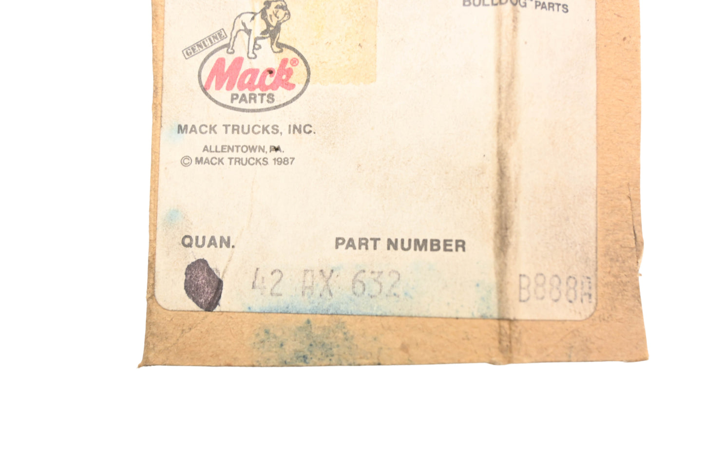 Mack 42AX632, 25087277 Steering Arm Key NOS